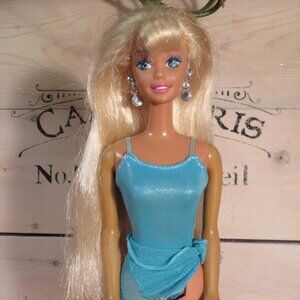 1995 Sparkle Beach Barbie extra long hair version